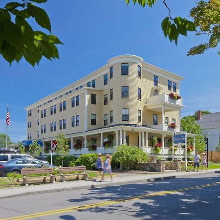 Colonial Inn Огънкуит Екстериор снимка